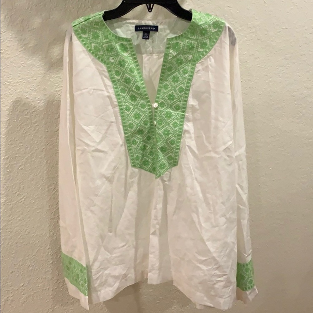 size XL Land’s End Top